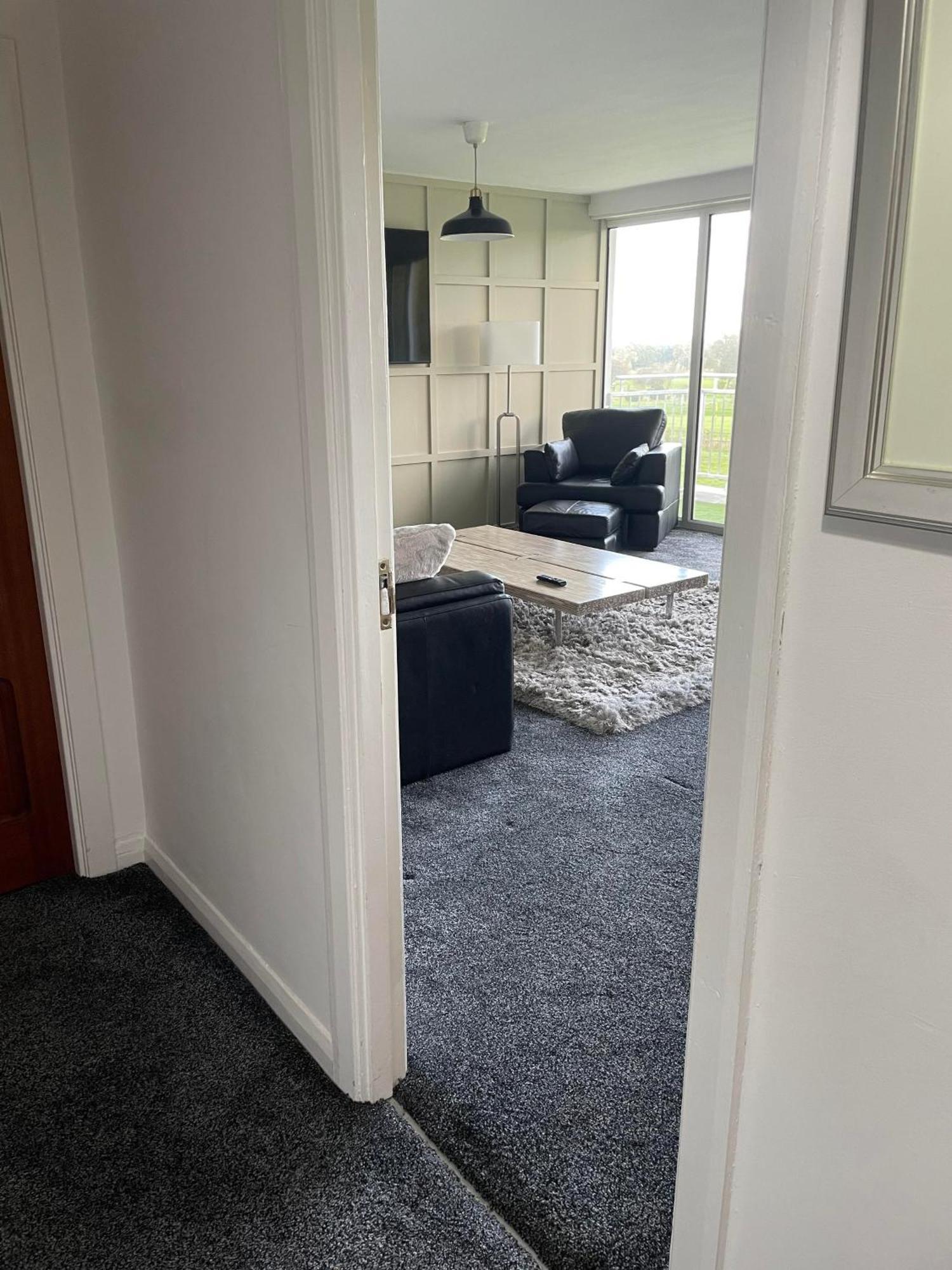 3 Bedroom Apartment With Golf Course View Newcastle upon Tyne Exterior photo